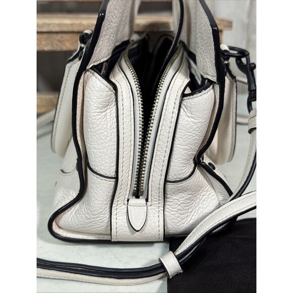 Coach Mercer 24 Grain Leather In Chalk / Off White With Black Hardware 37779 - Picture 15 of 16